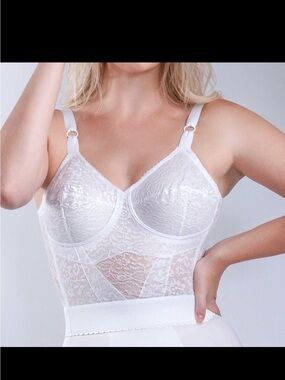 Rago white Lacette Longline Wireless Expandable Cup Bra Size 38 DD
